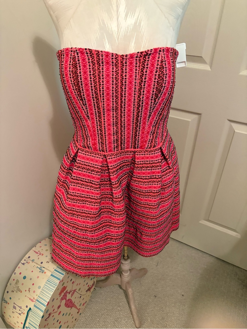 Dina Be size L new strapless Pink Patterned Fit & Flare Dress $70